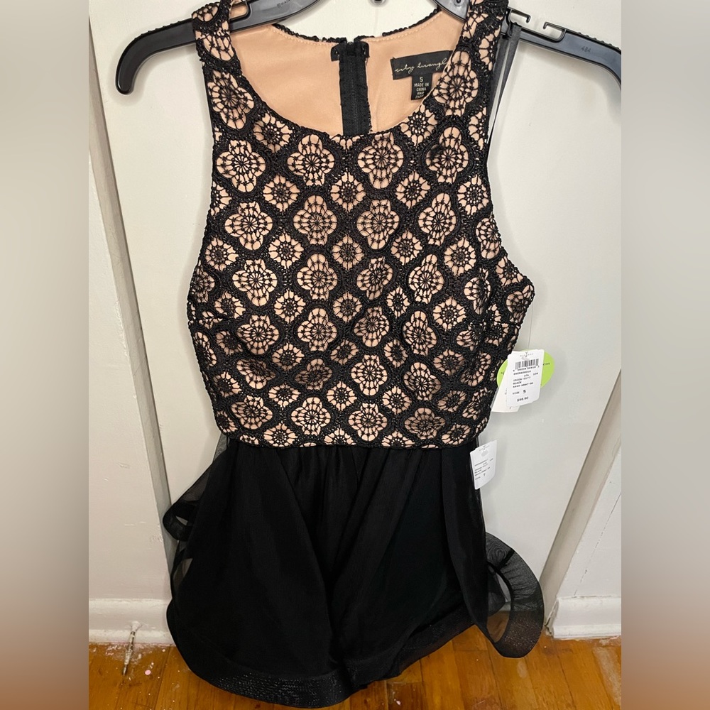 FULL TWO PIECE SET